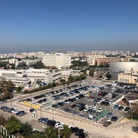 รูปภาพถ่ายที่ Tel Aviv University โดย I B. เมื่อ 3/4/2020