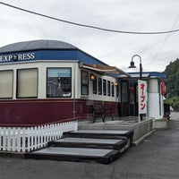 Photo taken at Cafe Train ベイサイドトレイン by ayeco . on 8/7/2023