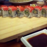 Das Foto wurde bei Bonsai Japanese Restaurant von Amanda M. am 10/1/2011 aufgenommen