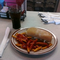 Photo taken at Happy Days Diner by Paul W. on 5/8/2011