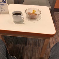 Photo taken at AEON Lounge by しゅーと on 10/1/2018