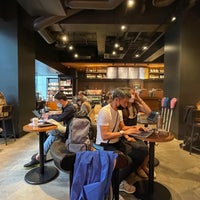 Photo taken at Starbucks by Jaeyun K. on 5/21/2022