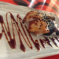 Foto tirada no(a) Octopus Japanese Restaurant Sushi por Anne Corinne em 1/9/2013