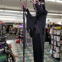 Spirit Halloween Store 30 Visitors