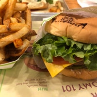 Снимок сделан в BurgerFi пользователем Eugene 1/5/2020