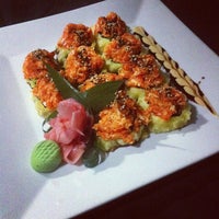 Foto scattata a Sakura Sushi &amp; Bar da Sakura S. il 12/7/2012