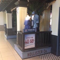 town center hollister