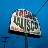3/30/2014 tarihinde Timothy H.ziyaretçi tarafından Tacos Jalisco'de çekilen fotoğraf