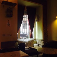 3/22/2015 tarihinde Mariam B.ziyaretçi tarafından La Paca Café Bar'de çekilen fotoğraf