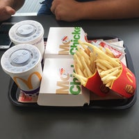 Photo taken at Burger King by Samet Ö. on 6/21/2019