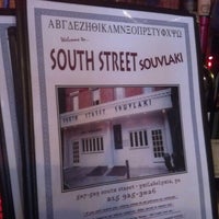 11/18/2012 tarihinde Kathryn P.ziyaretçi tarafından South Street Souvlaki'de çekilen fotoğraf