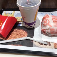 Photo taken at McDonald&amp;#39;s by 松東 on 12/20/2018