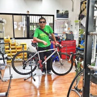 Photo taken at Velo Fabric by Kittiphong B. on 1/17/2015