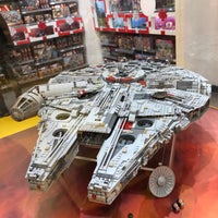 Photo taken at The LEGO Store by Lyn A. on 12/11/2017