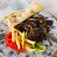 Photo taken at Abdulkadir Restaurant by Müzeyyen T. on 7/3/2022