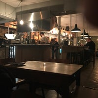 3/16/2017 tarihinde Jon A.ziyaretçi tarafından Victualler Wine Bar'de çekilen fotoğraf