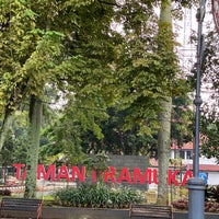 Review Taman Pramuka