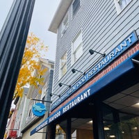 Foto tirada no(a) Courthouse Seafood Restaurant por Allen C. em 10/14/2022