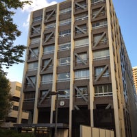早稲田大学 16号館 Edificio Universitario Academico