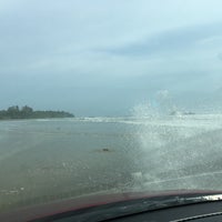 Photo taken at Muzhappilangad Drive-in Beach by devjith c. on 8/30/2018