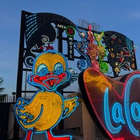 Photo taken at The Neon Museum by MyungJin L. on 5/8/2024