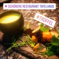 รูปภาพถ่ายที่ Schürers Restaurant Tafelhaus โดย Lars S. เมื่อ 8/7/2019