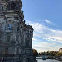 Photo taken at Liebknechtbrücke by Nid on 10/10/2021
