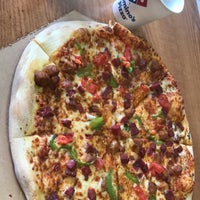 Photo taken at Domino&amp;#39;s Pizza by Kemal Ç. on 9/23/2018