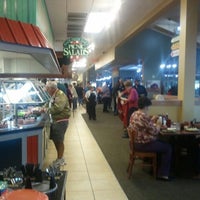 Photo taken at Golden Corral by JLynn on 11/13/2012