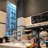 Photo taken at Dean &amp;amp; DeLuca by W.. on 3/10/2019