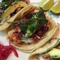 Das Foto wurde bei Cielito Lindo Mexican Gastronomy von Lawrence R. am 11/1/2016 aufgenommen