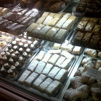 Photo taken at Pasteleria Doris by Onaider Q. on 12/4/2012