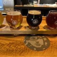 Photo taken at Medusa Brewing Company by Jamie on 4/9/2022