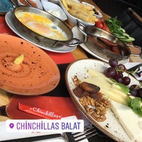 Photo taken at Chinchillas Balat by Aysu Ş. on 10/24/2019