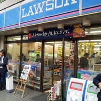 Photo taken at ローソン 名駅三丁目店 by Toyo R. on 11/7/2012