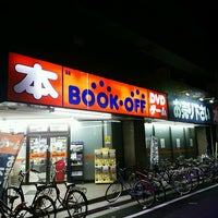 Photo taken at BOOK OFF 大泉学園駅前店 by わしこ on 2/27/2017