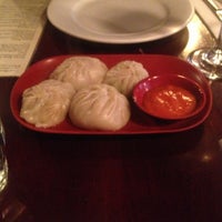 Das Foto wurde bei The Nepalese Kitchen von Jen Jen am 10/12/2012 aufgenommen