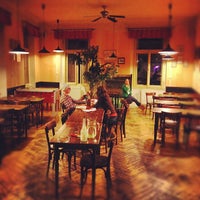 รูปภาพถ่ายที่ Travellers Hostel Praha โดย Jan Č. เมื่อ 12/6/2012