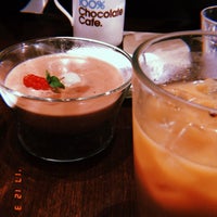 Photo taken at 100％ChocolateCafe. 京橋本店 by のらりくらり on 12/3/2017