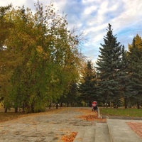 Photo taken at Скульптура «Журавли» by Ann on 10/4/2018