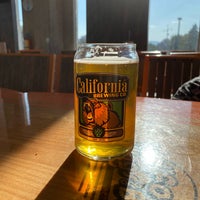 Photo taken at California Wings and Beer by Luis P. on 4/11/2021