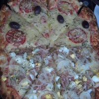 Photo taken at Pizza &amp;amp; Vinho by Eliane A. on 11/18/2012
