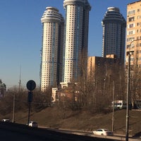 Photo taken at Остановка «Мосфильмовская улица» by Валерий on 3/17/2015