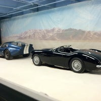 รูปภาพถ่ายที่ Simeone Foundation Automotive Museum โดย Assia D. เมื่อ 4/22/2013