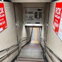 Photo taken at Tawaramachi Station (G18) by ヒロ ポ. on 12/31/2022
