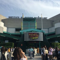 Photo taken at Back To The Future - The Ride by Azul B. on 5/31/2016