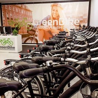 รูปภาพถ่ายที่ GreenBike Rent a Bike Fahrradverleih Dresden Elberadweg โดย Jens L. เมื่อ 10/10/2016