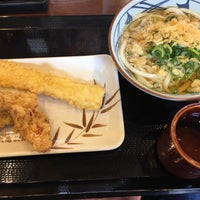 Photo taken at 丸亀製麺 松山店 by kazuru on 3/13/2022