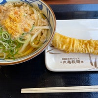 Photo taken at 丸亀製麺 松山六軒家店 by kazuru on 1/12/2024