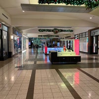 Снимок сделан в SouthPark Mall пользователем Jon C. 11/12/2020